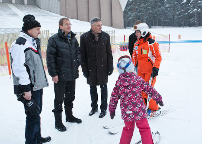 Mežaparka Lielajā estrādē sestdien atklās iespaidīgu ziemas atrakciju kompleksu. FOTO