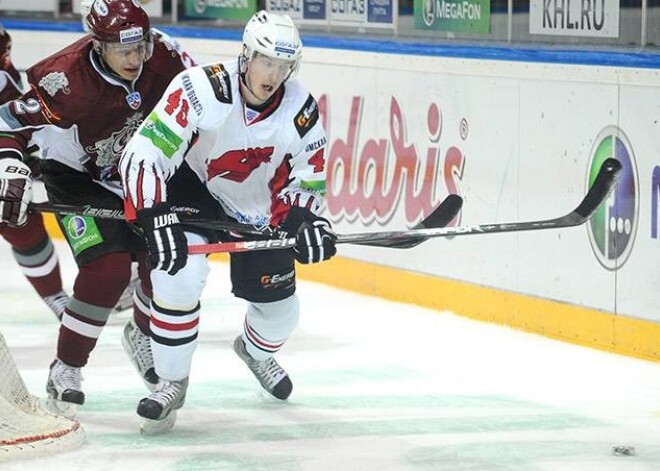 Rīgas "Dinamo" uzvar Omskas "Avangard"