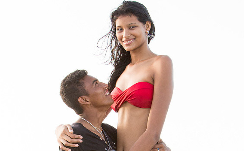 Большая девушка любит расслабляться сама Большая девушка любит расслабляться сама