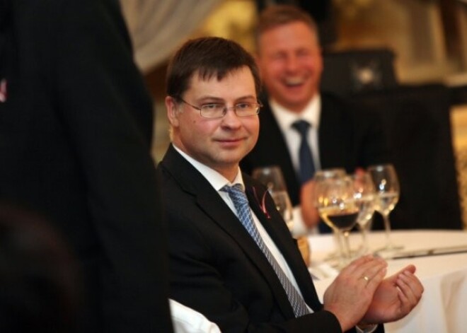 Dombrovskis ir apmierināts: šī gada notikumi veicinājuši Latvijas izaugsmi