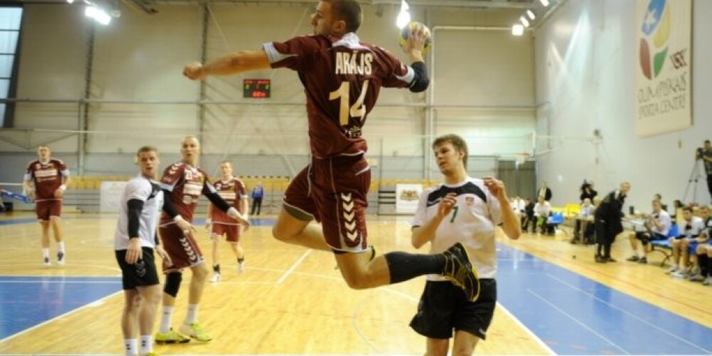 Latvijas handbola izlase uzveic Lietuvu; turnīrā triumfē Krievijas valstsvienība