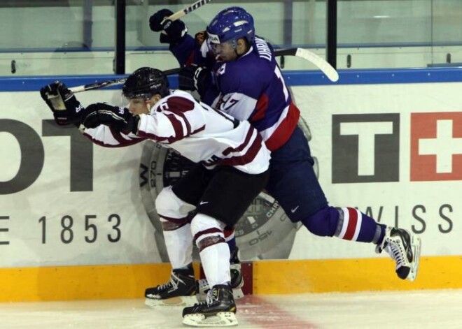 Latvijas U-20 hokejisti zaudē Slovākijas vienaudžiem