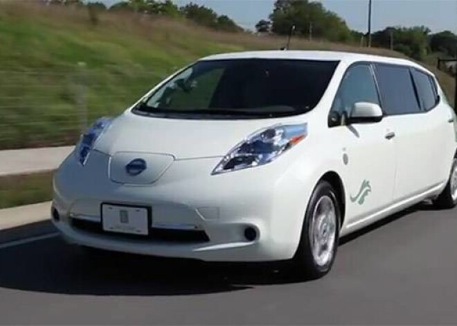 Elektriskais mazulītis Nissan Leaf pārtop greznā limuzīnā