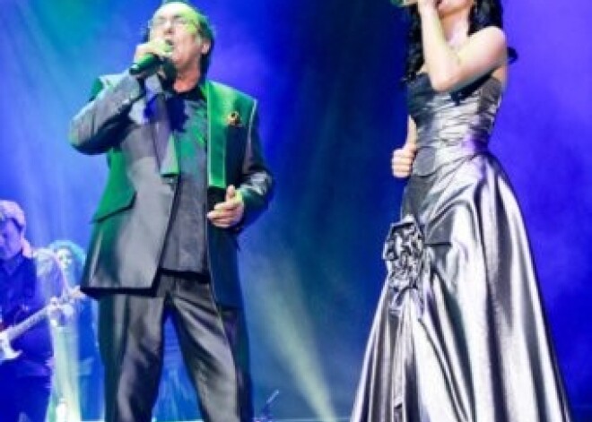 Al Bano ar „Feličitu” aizkustina latviešu publiku. FOTO