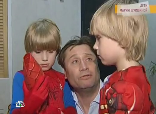 Борис Вишняков долго воевал с актрисой за право совместной опеки над Фомой и Фокой