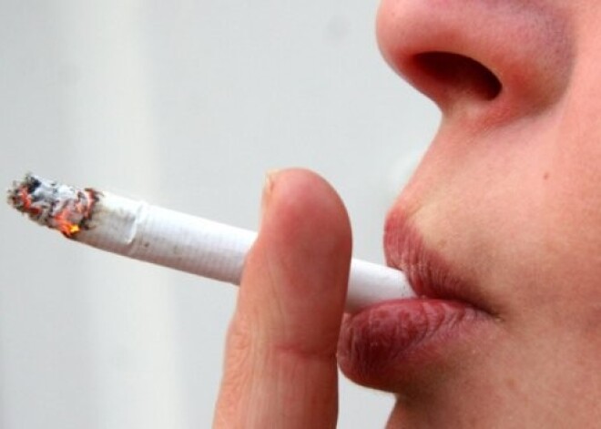 В столичной Ратуше установят кабину для курильщиков