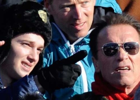 Арнольд Шварценеггер прилетел в Австрию и посетил соревнования по горнолыжному спорту вместе с сыном Патриком