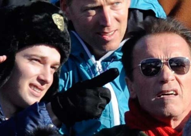 Шварценеггер привез сына на родину