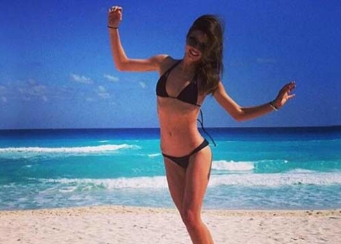 Отдых на мексиканском побережье у модели, судя по всему, вышел весьма веселым