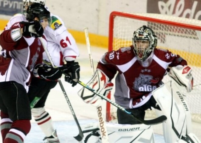 HK "Rīga" hokejisti iemet astoņus vārtus un pakāpjas uz 8.vietu konferencē