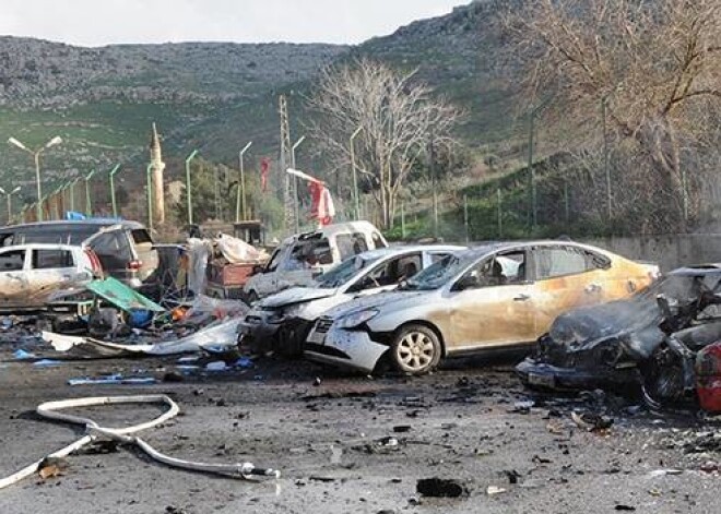 Līdzās Turcijas-Sīrijas robežai uzsprāgušais auto