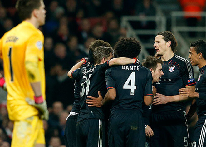 "Bayern" gūst trīs vārtus Londonā un pietuvojas ceturtdaļfinālam; "Porto" pieveic "Malaga"