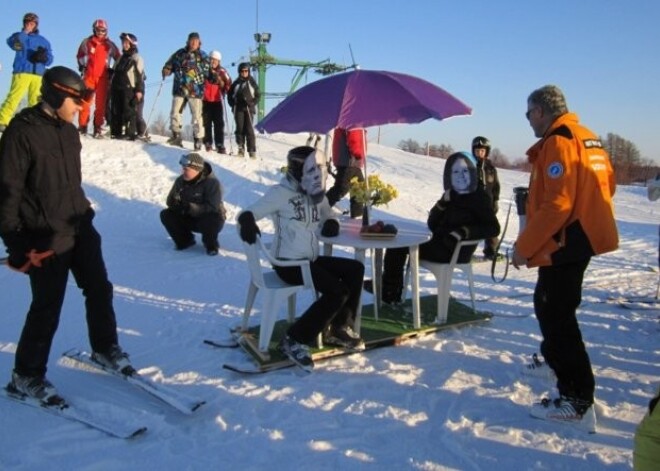 Teātru ziemas spartakiādē galveno balvu iegūst JRT