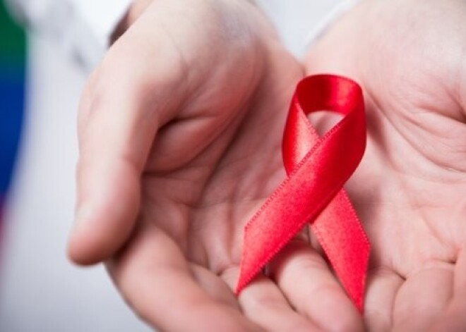 ASV zinātniekiem izdevies izārstēt ar HIV inficētu bērnu