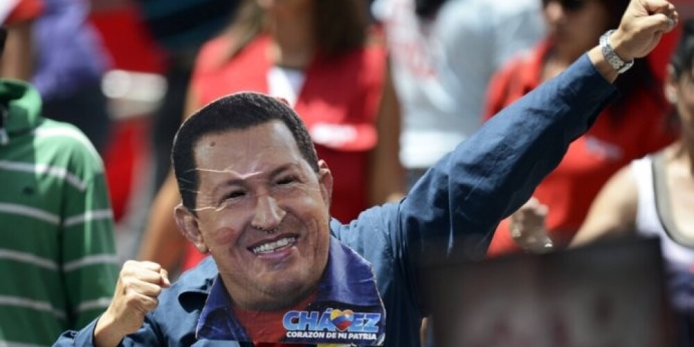 Власти Венесуэлы пытаются доказать, что Чавес хотя и тяжело болен, но дееспособен. Оппозиция требует это доказать