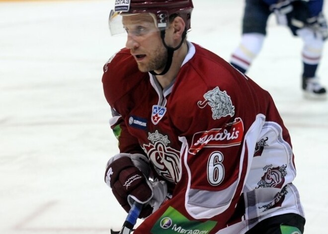 Arvīds Reķis salauzis pirkstu; "Dinamo" Cerības kausa finālā nepalīdzēs