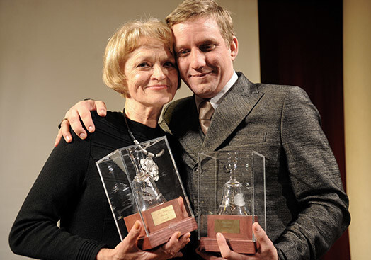 2012. gada 26. martā Teātra muzejā kopā ar Nacionālā teātra aktrisi Lolitu Cauku, saņemot Harija Liepiņa balvu par izciliem sasniegumiem teātra mākslā.