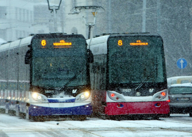 Arodskolu audzēkņi un 3. grupas invalīdi sabiedrisko transportu varēs izmantot bez maksas no 16. marta