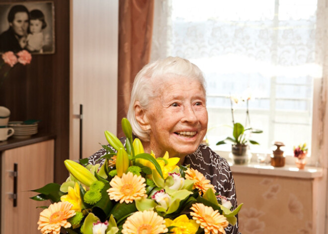 Rīdziniece Zelma Zariņa svin 101 gada jubileju. FOTO