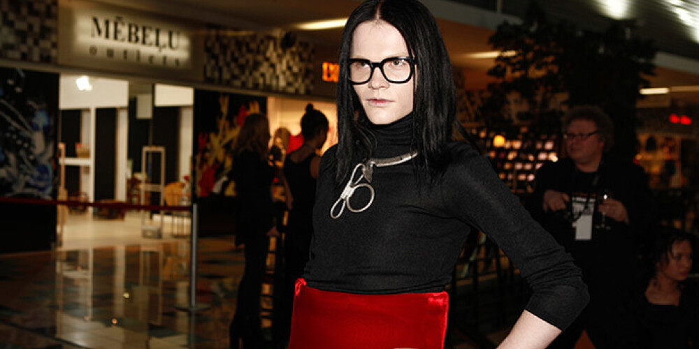 Школьник-андрогин, модный блогер Ярослав Барышников удивил гостей своим очередным эпатажным нарядом