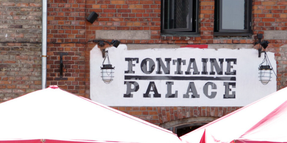 Līdz nāvei piekauj Liepājas kluba „Fontaine palace” apmeklētāju. Vaino apsargus