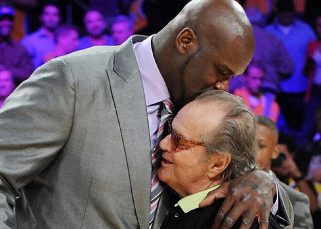 Шакил О`Нил поцеловал Джека Николсона