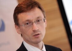 Кактиньш уверен, что настроение общества - очень важный фон для введения евро