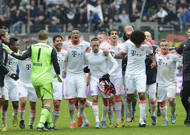 Minhenes "Bayern" 23. reizi uzvar Vācijas bundeslīgas čempionātā