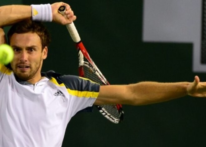 Gulbis pārliecinoši panāk neizšķirtu Latvijas tenisa izlases duelī ar Monako