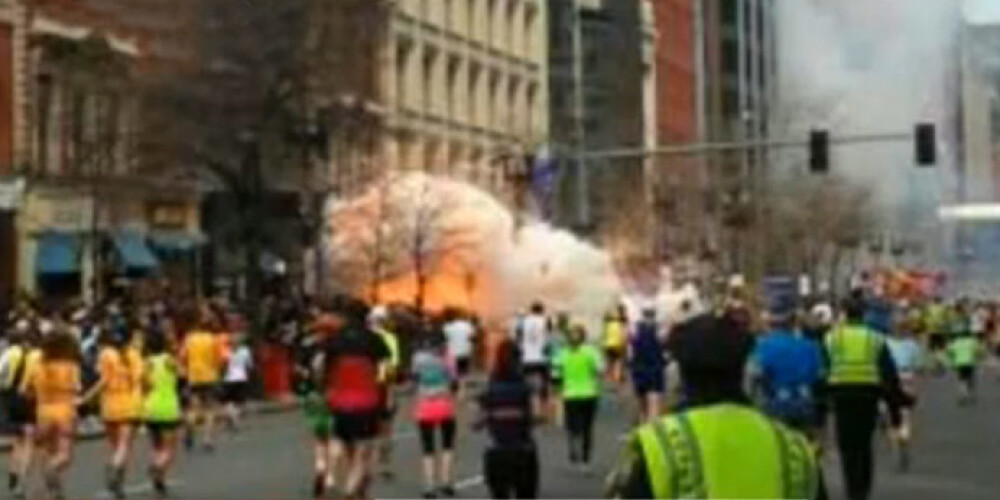 Bostonas maratons noslēdzas ar traģēdiju! Teroraktā vismaz trīs bojāgājušie. VIDEO