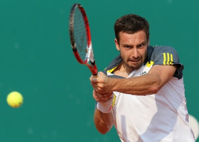 Gulbis pārvar Barselonas "ATP World Tour 500" sērijas turnīra kvalifikācijas sacensības