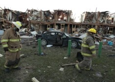 Мощный взрыв, прогремевший на заводе в Техасе, вызвал колебания почвы, зарегистрированные сейсмологами, — магнитудой 2,1