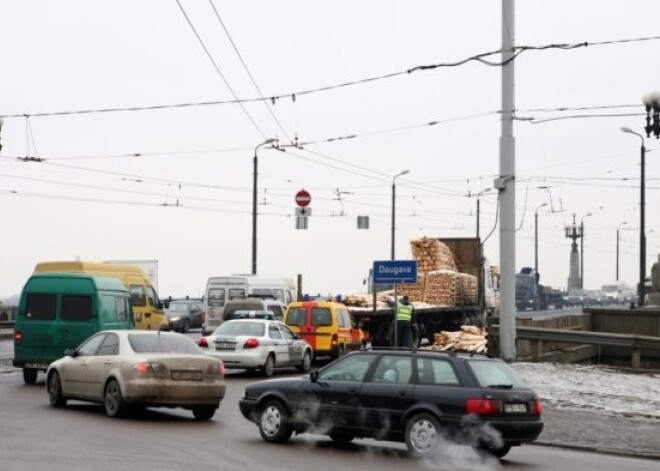 Ierobežota satiksme Mūkusalas ielā virzienā uz centru