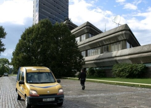 В процессе модернизации предприятия у работников появятся новые обязанности, будет произведена перестановка кадров, а некоторые рабочие места на LTV придется сократить