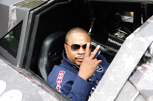 Рэпер Xzibit после прибытия в Ригу.