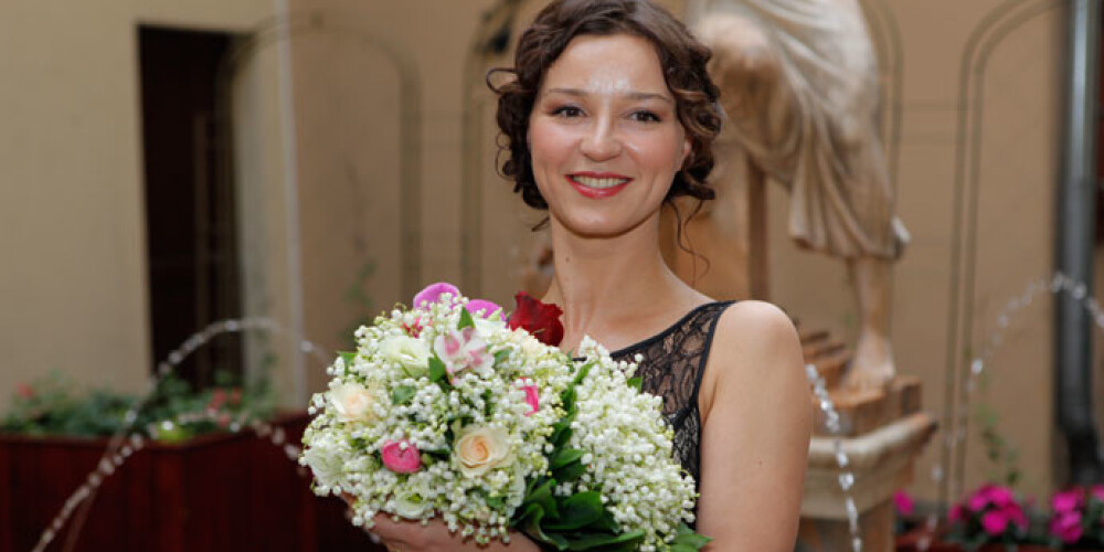 Певица Мария Наумова в Риге представила свой новый DVD-диск под названием «Полночь в Париже»