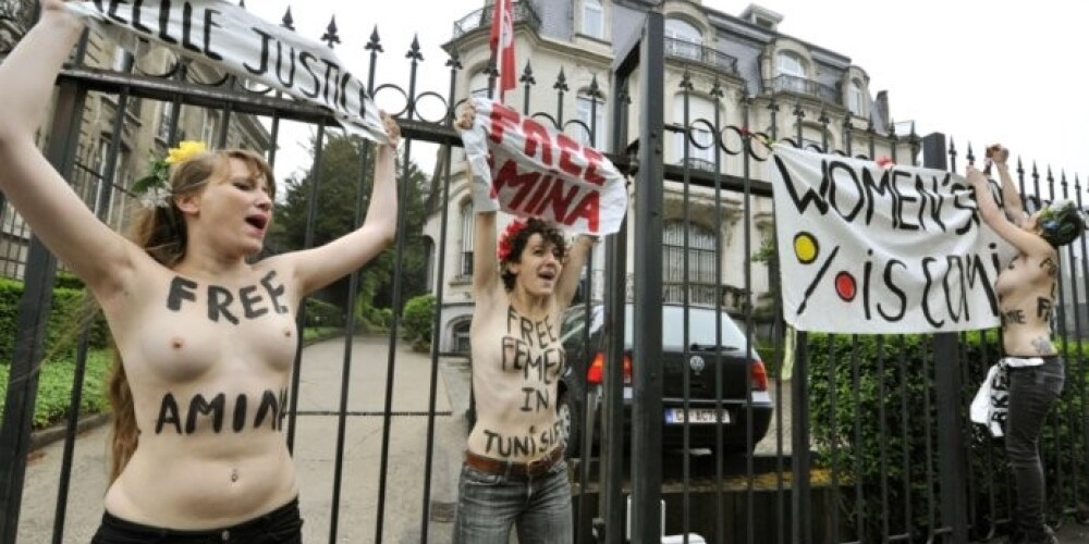 Тунисской активистке Femen грозит тюремное заключение за оскорбление морали