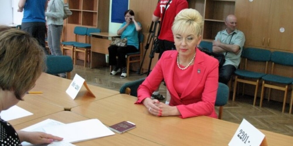 Список Партии реформ и "Нашей партии", который возглавляла мэр Даугавпился Жанна Кулакова, набрал всего 4,99%