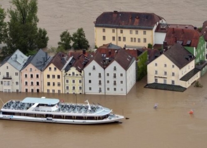 Plūdi Centrāleiropā prasījuši jau desmit cilvēku dzīvības