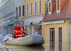 Канцлер Германии Ангела Меркель во вторник, 4 июня, сообщила, что на помощь пострадавшим в результате наводнений регионам будет выделено 100 миллионов евро