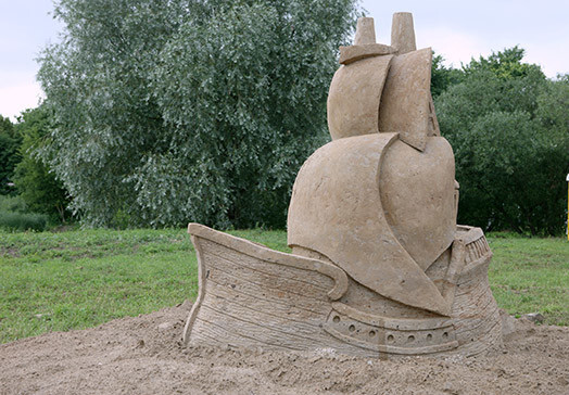 Šajās brīvdienās Jelgavā notiek jau septītais starptautiskais smilšu skulptūru festivāls.