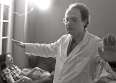 Katrai mūsu problēmai ir arī risinājums mūsos pašos. Hipnozes raisīta roku pacelšanās jeb levitācija ir signāls, ka zemapziņa aktīvi savās dzīlēs meklē un atrod ceļu uz izvirzīto mērķi.