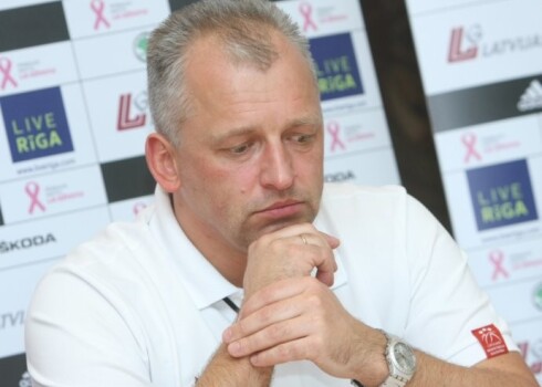 Latvijas sieviešu basketbola izlases galvenais treneris Aigars Nerips atzīst, ka izlasei manāmi trūkusi pieredze šāda līmena sacensībās.