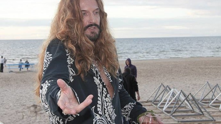 Дом-2. Новости / Никита Джигурда попал в больницу из зала суда