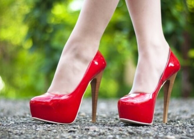 Iepirkšanās ārzemju interneta saitos. Ar kādiem papildu izdevumiem jārēķinās?