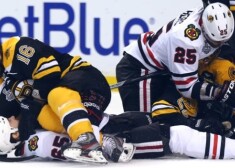 Daugaviņam un "Bruins" rezultatīvs zaudējums NHL finālsērijas 4. spēlē. VIDEO