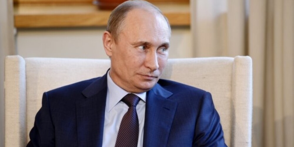 Putins: Snoudens atrodas Maskavas lidostā, Krievijas specdienesti ar viņu nestrādā