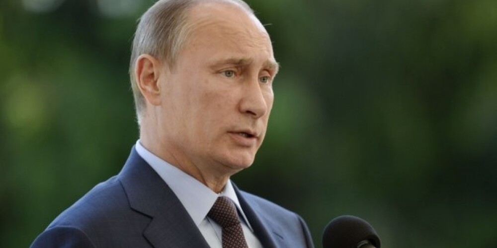 При это российский лидер дал понять, что Москва не собирается выдавать Сноудена США и все попытки давления на Россию в этом вопросе - бесполезны