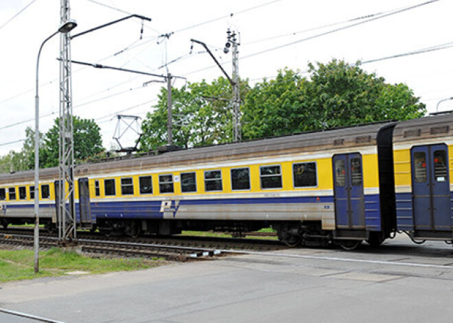 Latvija no igauņiem iepirks sagrabējušus pasažieru vilcienus