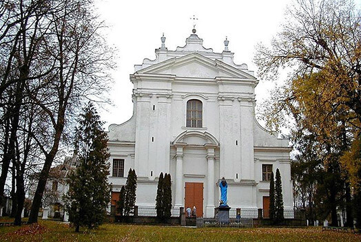 Viens no diviem pērn vislabāk apsaimniekotajiem kultūras pieminekļiem - Krāslavas Svētā Ludvika katoļu baznīca.